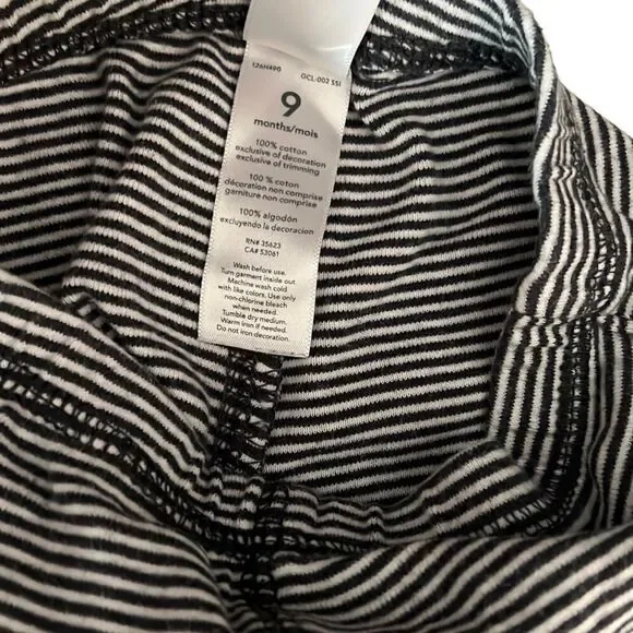 Carter’s 2 piece set - Picture 9 of 9